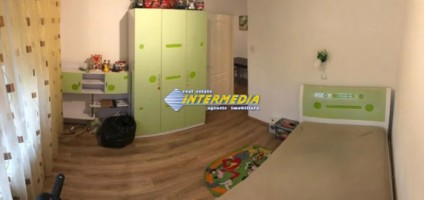 apartament-decomandat-renovat-2-camere-de-vanzare-cetate-zona-mercur
