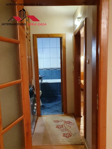 apartament-3-camere-de-vanzare-zona-cetate-alba-iulia-2