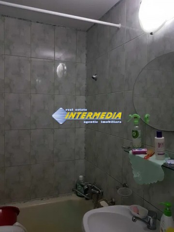 apartament-2-camere-de-vanzare-ampoi-2-etaj-1-4