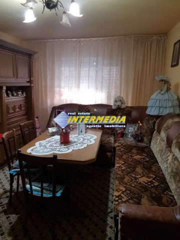 apartament-2-camere-de-vanzare-ampoi-2-etaj-1-7