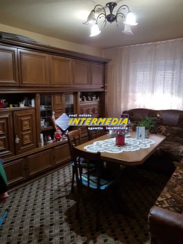 apartament-2-camere-de-vanzare-ampoi-2-etaj-1-6