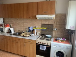 apartament-2-camere-decomandate-de-vanzare-cetate-stadion-cu-loc-parcare-8