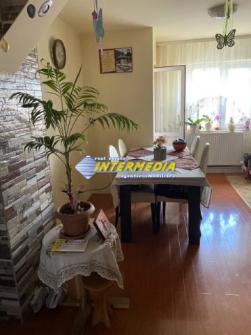 apartament-3-camere-decomandat-80-mp-de-vanzare-sub-stadion-7