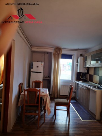 oferta-apartament-2-camere-decomandat-de-vanzare-51-mp-alba-iulia-2