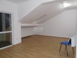 apartament-3-camere-zona-liceului-atlaurian-7