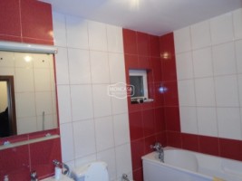 apartament-3-camere-zona-liceului-atlaurian-8