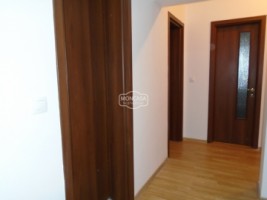 apartament-3-camere-zona-liceului-atlaurian-18