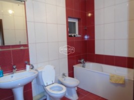 apartament-3-camere-zona-liceului-atlaurian-20