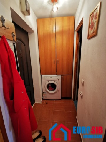 apartament-2-camere-mobilat-tip-mansarda-de-vanzare-in-sibiu-zona-broscarie-8