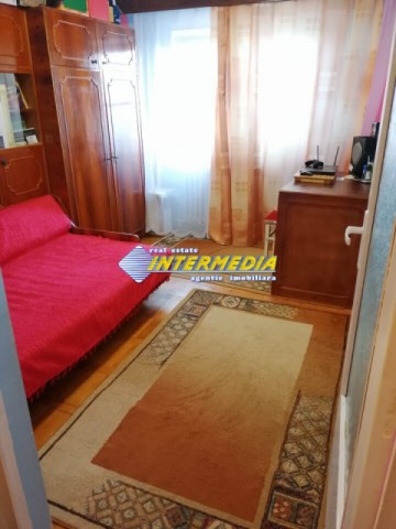 apartament-3-camere-decomandat-de-vanzare-ampoi-3-1