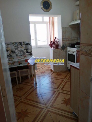 apartament-3-camere-decomandat-de-vanzare-ampoi-3-9