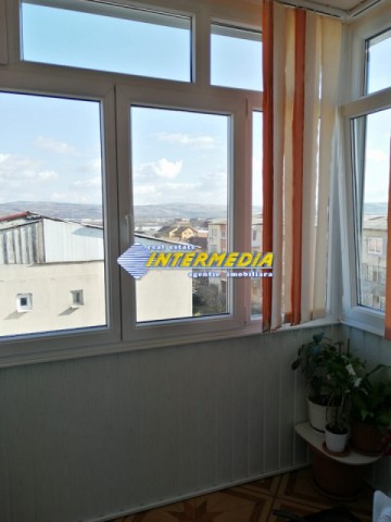apartament-3-camere-decomandat-de-vanzare-ampoi-3-10