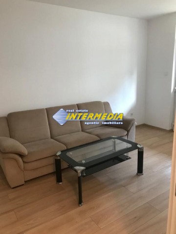 apartament-2-camere-de-inchiriat-centru-bloc-nou-cu-garaj-2