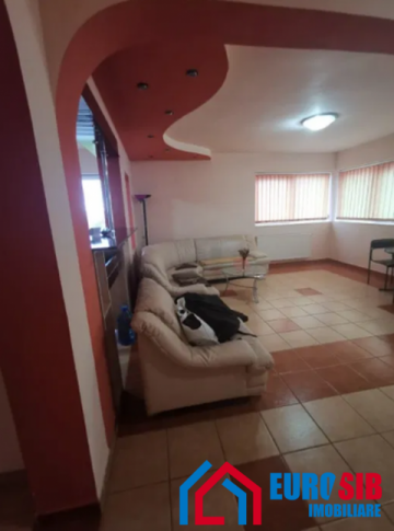 apartament-cu-3-camere-de-inchiriat-in-sibiu-zona-calea-poplacii-1