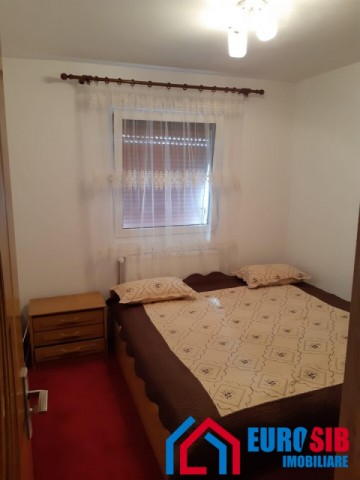 apartament-cu-3-camere-de-inchiriat-zona-mihai-viteazul-3