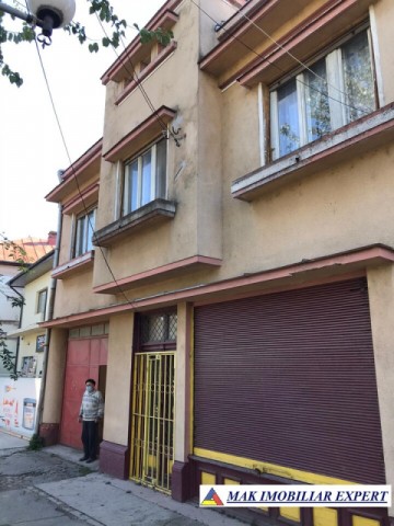 vila-7-camere-spatiu-comercial-teren-950-mp-de-vanzare-in-racari-dambovita-ideala-pentru-afaceri-si-locuinta-2