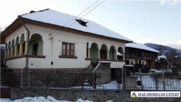 casa-3-camere-teren-850-mp-corbi-5