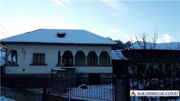 casa-3-camere-teren-850-mp-corbi-7