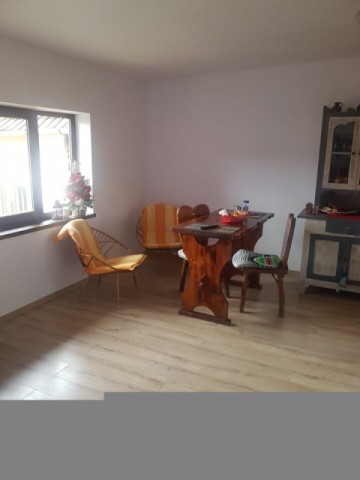 casa-5-camere-teren-1400-mp-leresti-13