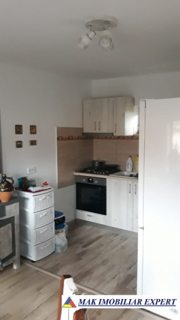 casa-5-camere-teren-1400-mp-leresti-18