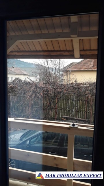 casa-5-camere-teren-1400-mp-leresti-22