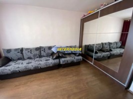 garsoniera-decomandata-vanzare-in-cetate-zona-closca-finisata-si-mobilata-2