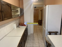 3-camere-decomandat-de-vanzare-in-cetate-etaj-intermediar-3
