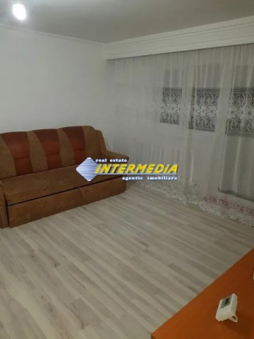 apartament-2-camere-renovat-de-vanzare-cetate-2