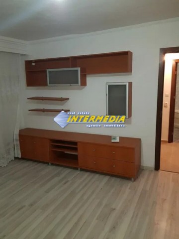 apartament-2-camere-renovat-de-vanzare-cetate-5