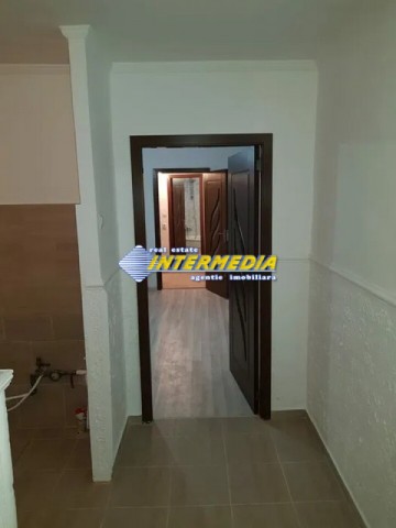 apartament-2-camere-renovat-de-vanzare-cetate-7