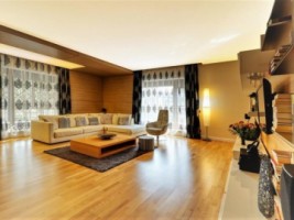 apartament-4-camere-cartierul-francez-1