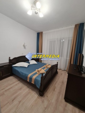 apartament-la-vila-de-inchiriat-cu-4-camere-baie-bucatarie-loc-parcare-garaj-utilat-si-mobilat-complet-6