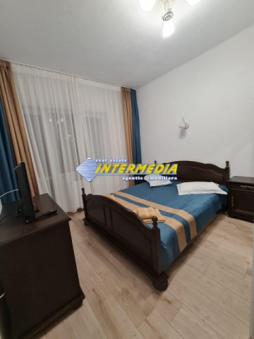 apartament-la-vila-de-inchiriat-cu-4-camere-baie-bucatarie-loc-parcare-garaj-utilat-si-mobilat-complet-11