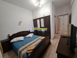 apartament-la-vila-de-inchiriat-cu-4-camere-baie-bucatarie-loc-parcare-garaj-utilat-si-mobilat-complet-13