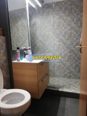 apartament-3-camere-de-vanzare-in-zona-centru-6