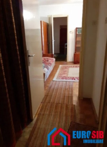 apartament-3-camere-semidecomandat-zona-mihai-viteazu-1