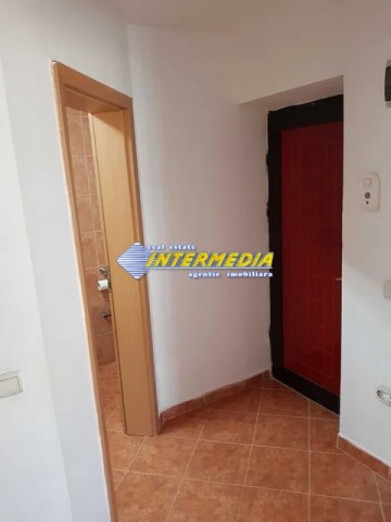 apartament-2-camere-finisat-mobilat-si-utilat-de-vanzare-cetate-8