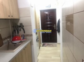 garsoniera-de-vanzare-in-cetate-alba-iulia-etaj-intermediar-si-finisata-2