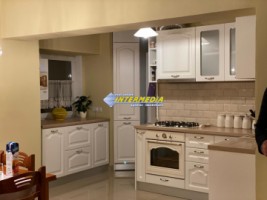 apartament-3-camere-decomandat-alba-iulia-zona-centru-pozitie-ultracentrala-finisat-si-mobilat-complet-10