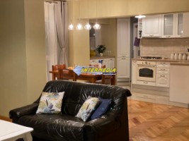 apartament-3-camere-decomandat-alba-iulia-zona-centru-pozitie-ultracentrala-finisat-si-mobilat-complet-34