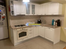 apartament-3-camere-decomandat-alba-iulia-zona-centru-pozitie-ultracentrala-finisat-si-mobilat-complet-38