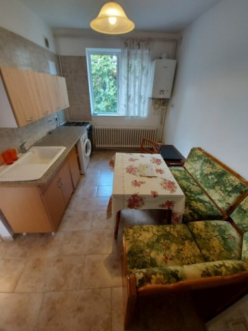 apartament-2-camere-decomandat-centru-4