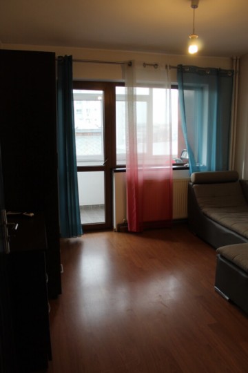 inchiriere-apartament-2-camere-decomandat-podu-ros-4