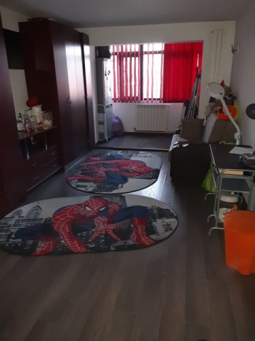 vanzare-apartament-2-camere-decomandat-podu-ros-cantemir-0