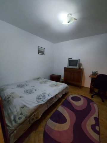 vanzare-apartament-2-camere-podu-ros-etaj-24-1