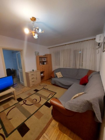 vanzare-apartament-2-camere-podu-ros-etaj-24-2