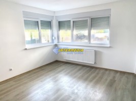 apartament-2-camere-de-vanzare-bloc-nou-in-cetate-finisat-complet-20