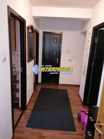 3-camere-de-vanzare-in-cetate-alba-iulia-zona-bulevard-2