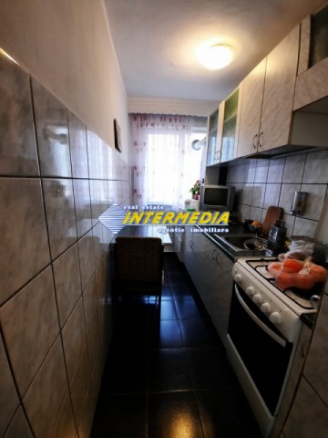 de-vanzare-apartament-2-camere-alba-iulia-zona-cetate-cinema-dacia-mobilat-si-utilat-complet-finisat-4