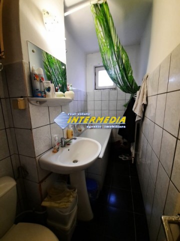 de-vanzare-apartament-2-camere-alba-iulia-zona-cetate-cinema-dacia-mobilat-si-utilat-complet-finisat-5